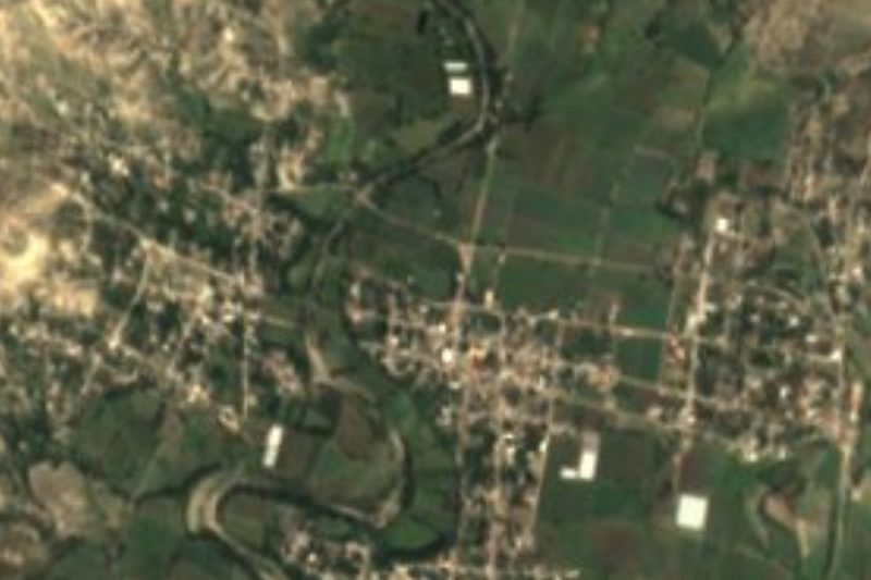 Vista satelital de Coatzingo junto al río Atoyac en el valle de Matamoros, Puebla