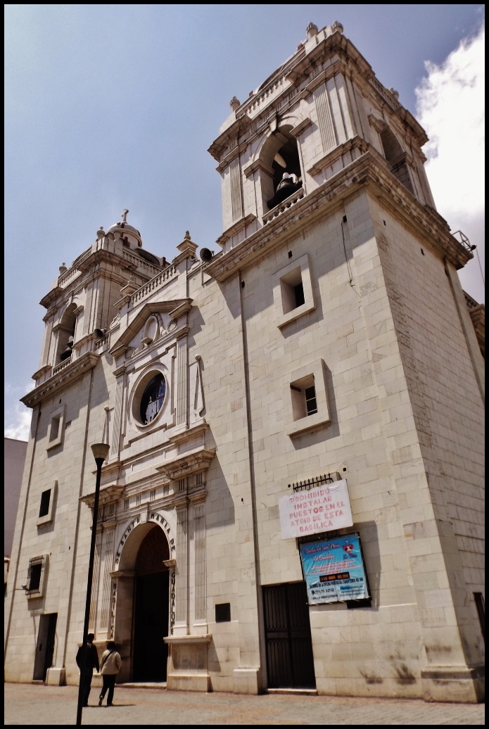Fachada 3. Basílica de Santa María de Guadalupe de Pachuca, México, Hidalgo