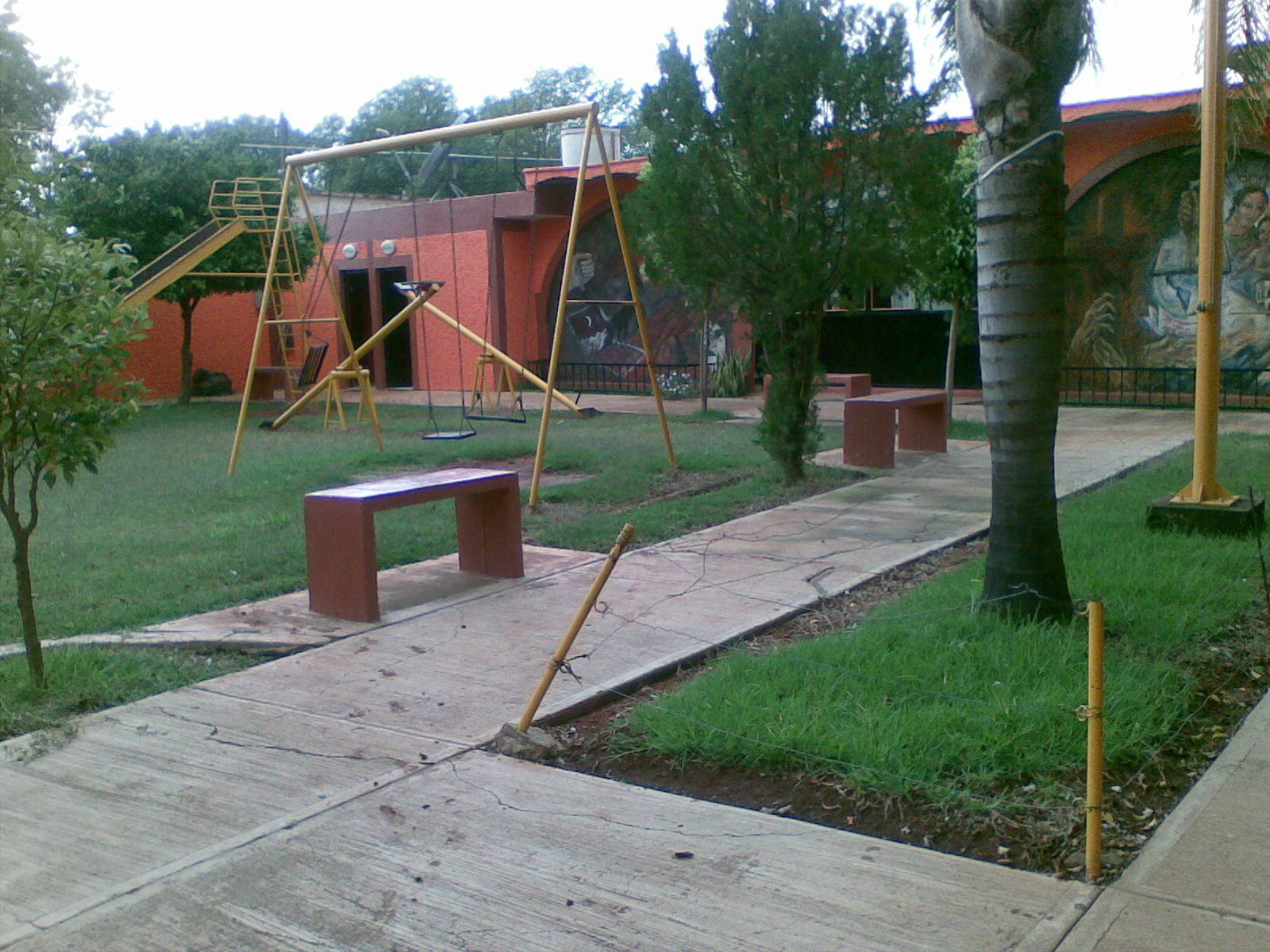 Biblioteca y Delegacion El Refugio,(Paredones) mpio. de Acatic,Jalisco
