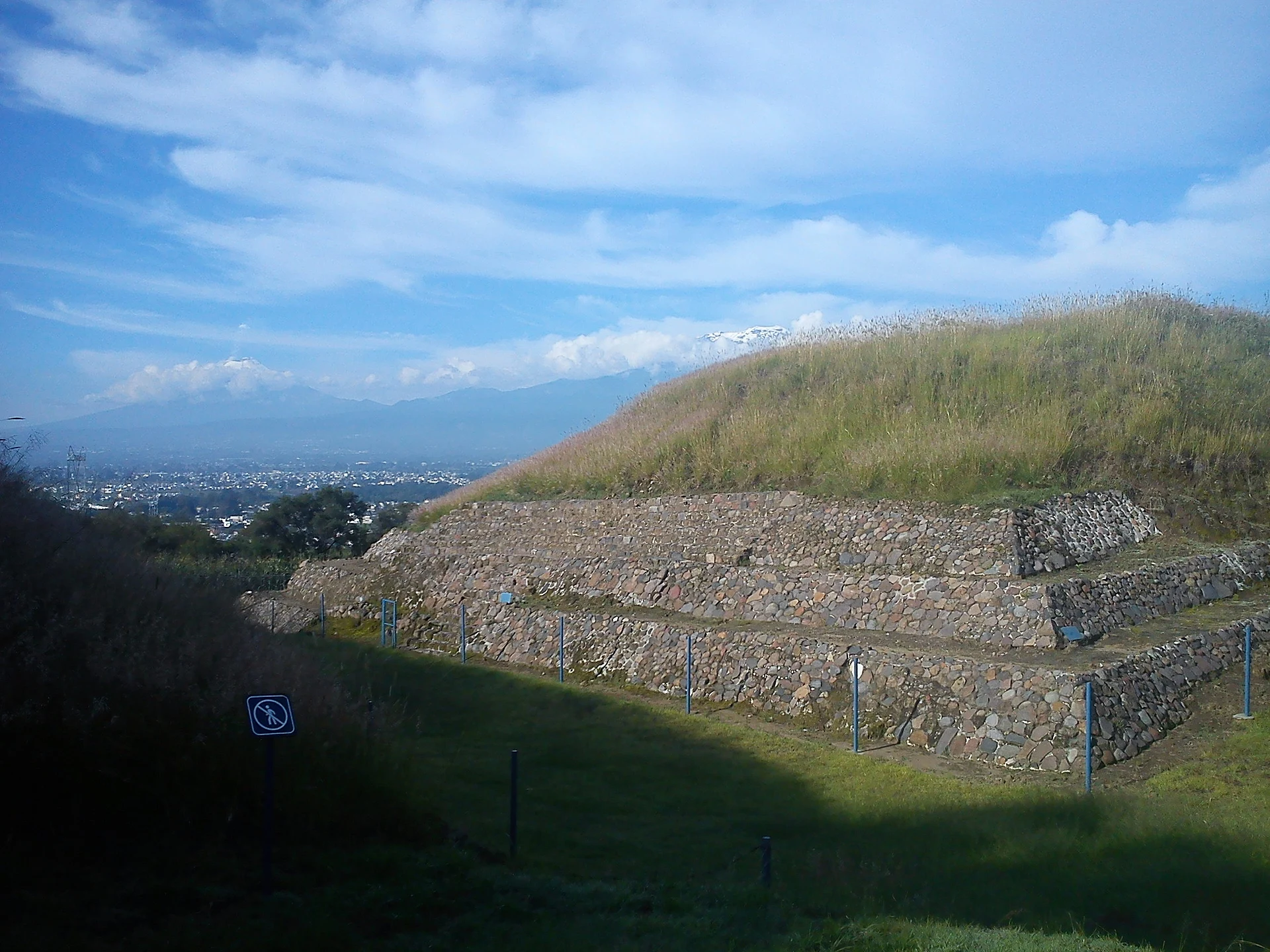 Pirámide de San Cristóbal Tepatlaxco, Puebla