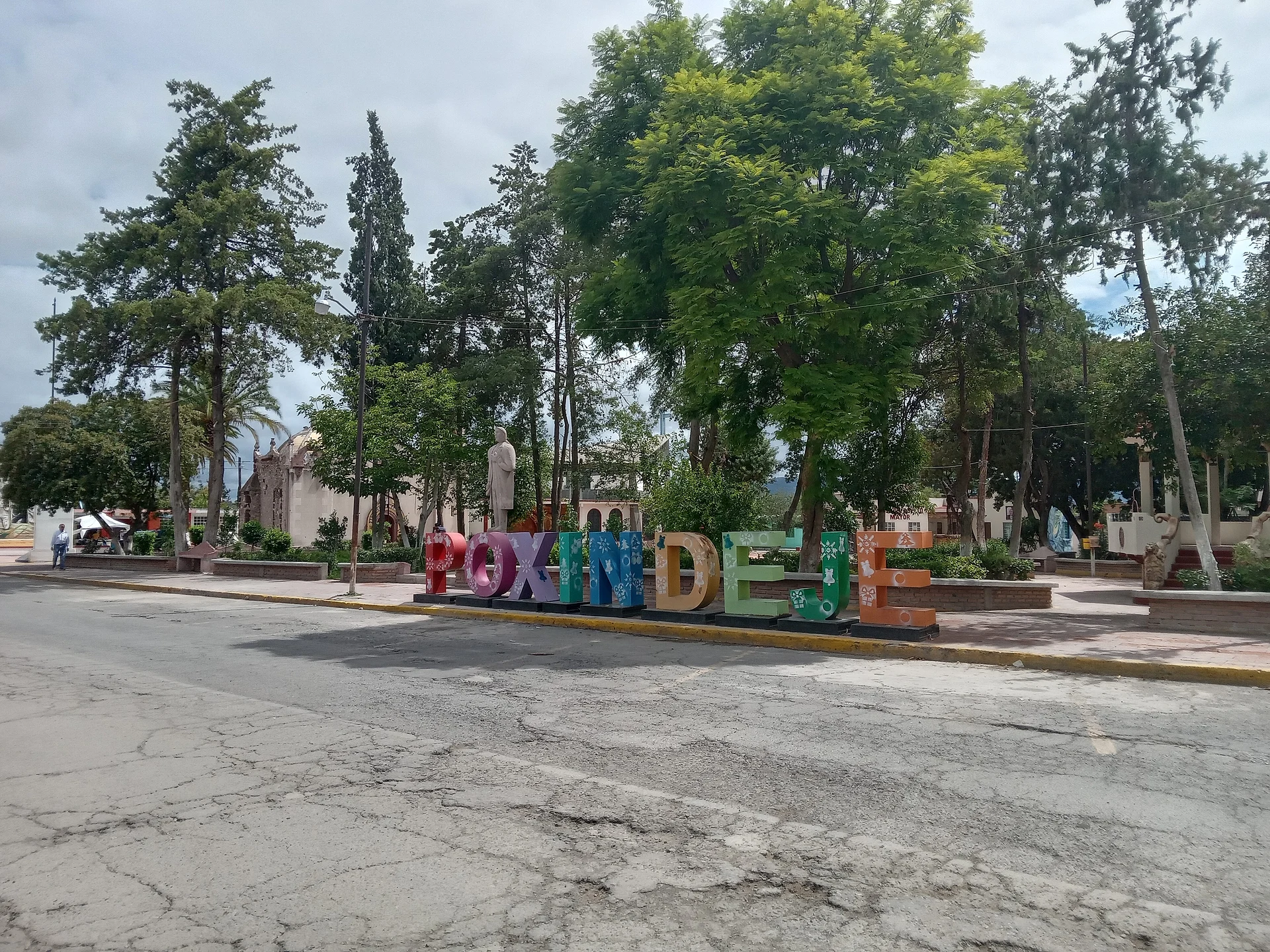Plaza Morelos en Poxindeje de Morelos. 04, Hidalgo