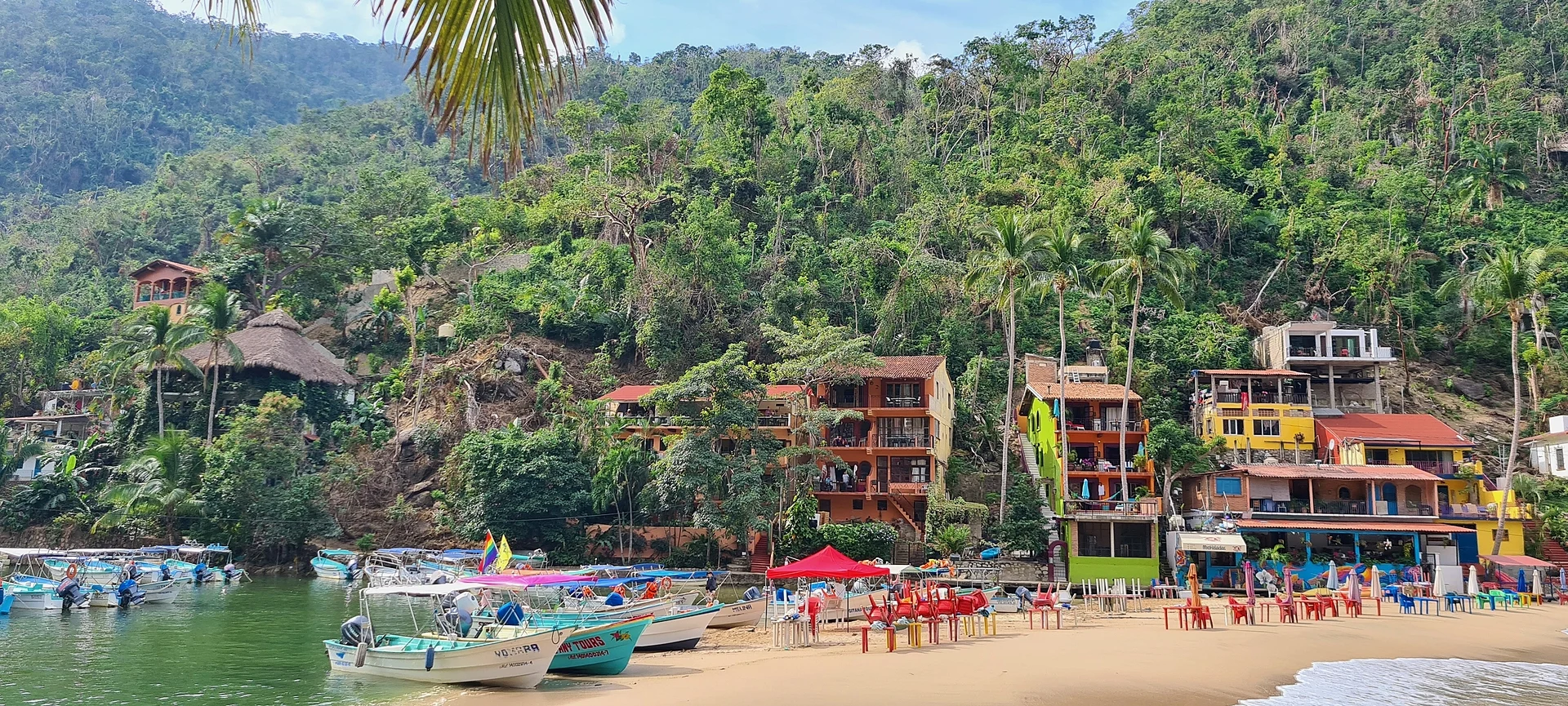 Boca de Tomatlán: houses on the hillside above the beach, Jalisco